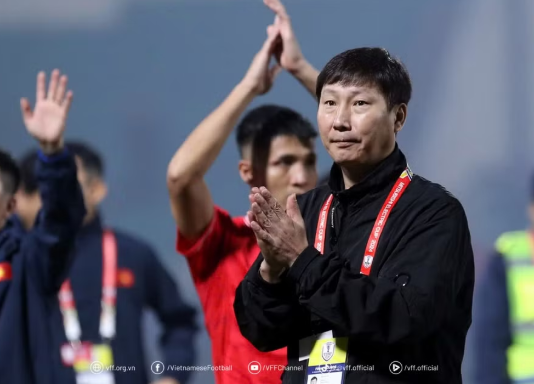 Báo Thái Lan: ‘HLV Kim Sang-sik là huyền thoại’