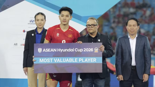 Đình Bắc nhận cú đúp danh hiệu ASEAN Cup 2026
