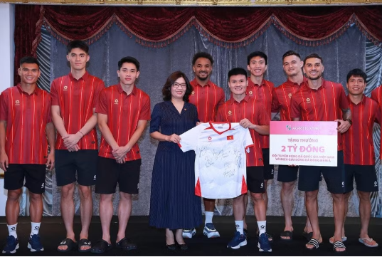 Agribank trao thưởng 2 tỷ đồng chúc mừng đội tuyển Việt Nam vô địch ASEAN Cup 2026