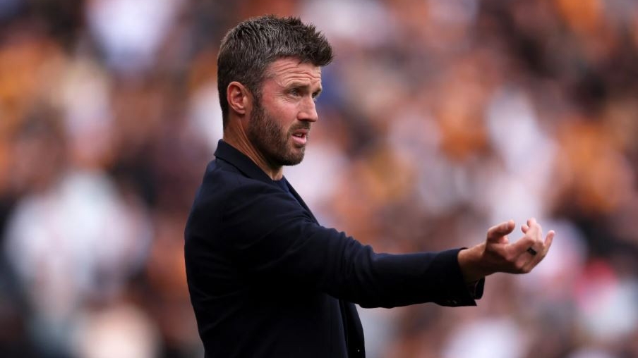 Man Utd tái xuất Champions League: Bản lĩnh Michael Carrick trước loạt đối thủ duyên nợ