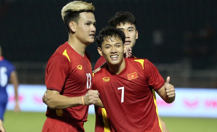 Màn trình diễn đẳng cấp của tuyển Việt Nam lạ lẫm nhất