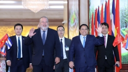 Thủ tướng: Việt Nam ủng hộ nhân dân Cuba 5.000 tấn gạo
