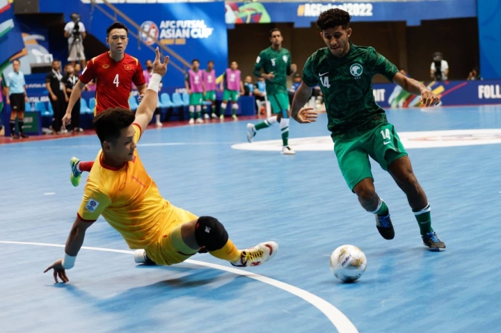 Đánh bại Ả Rập Xê-út, tuyển Việt Nam bảo vệ ngôi đầu bảng futsal châu Á
