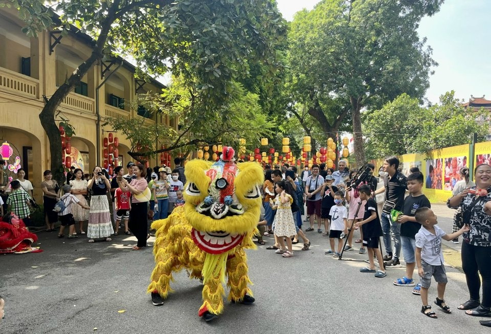 Những địa điểm vui chơi trung thu ở Hà Nội