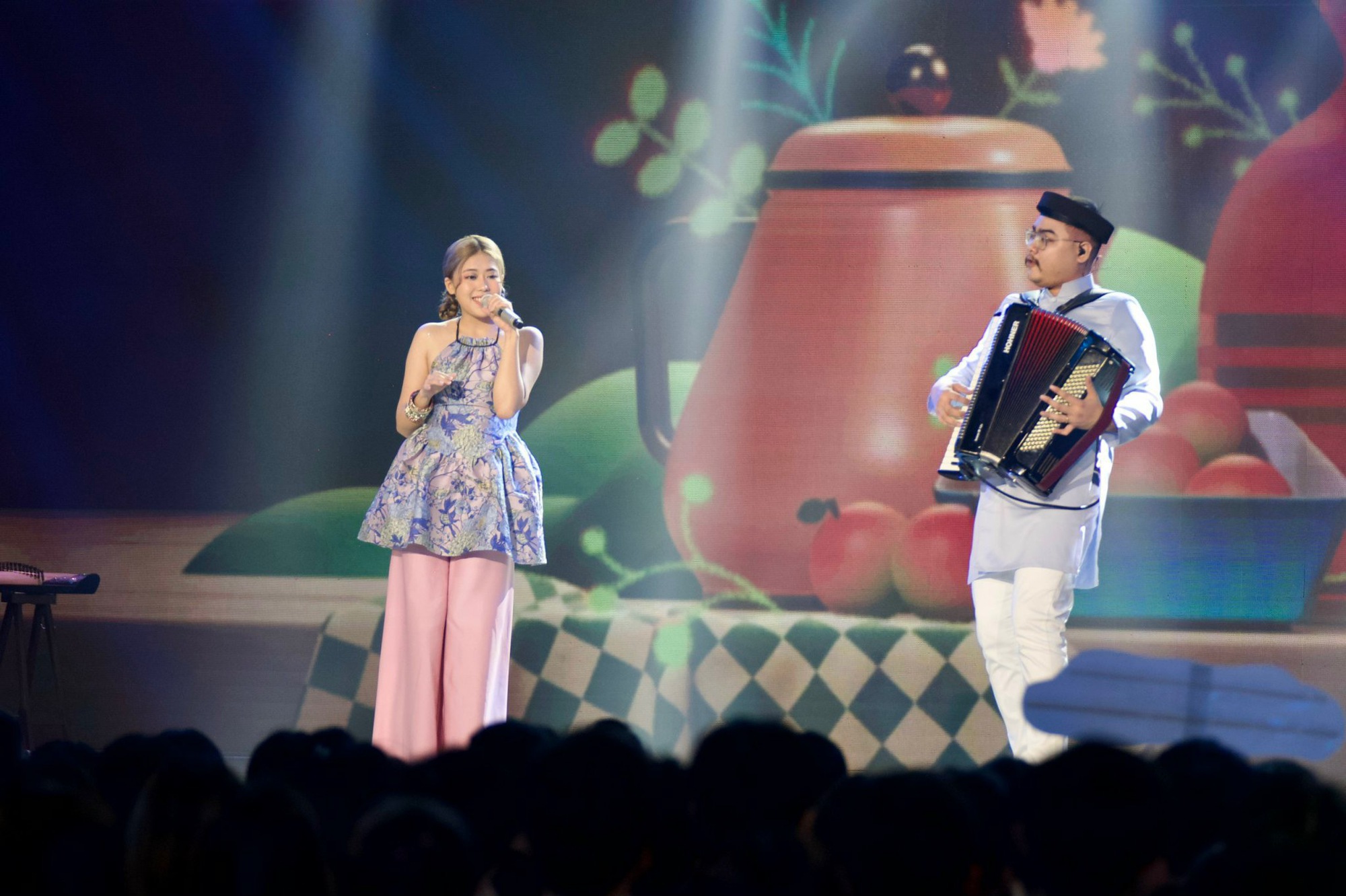 Hát nhạc Hồ Hoài Anh, thí sinh "Vietnam Idol" khiến Mỹ Tâm và Huy Tuấn tranh luận