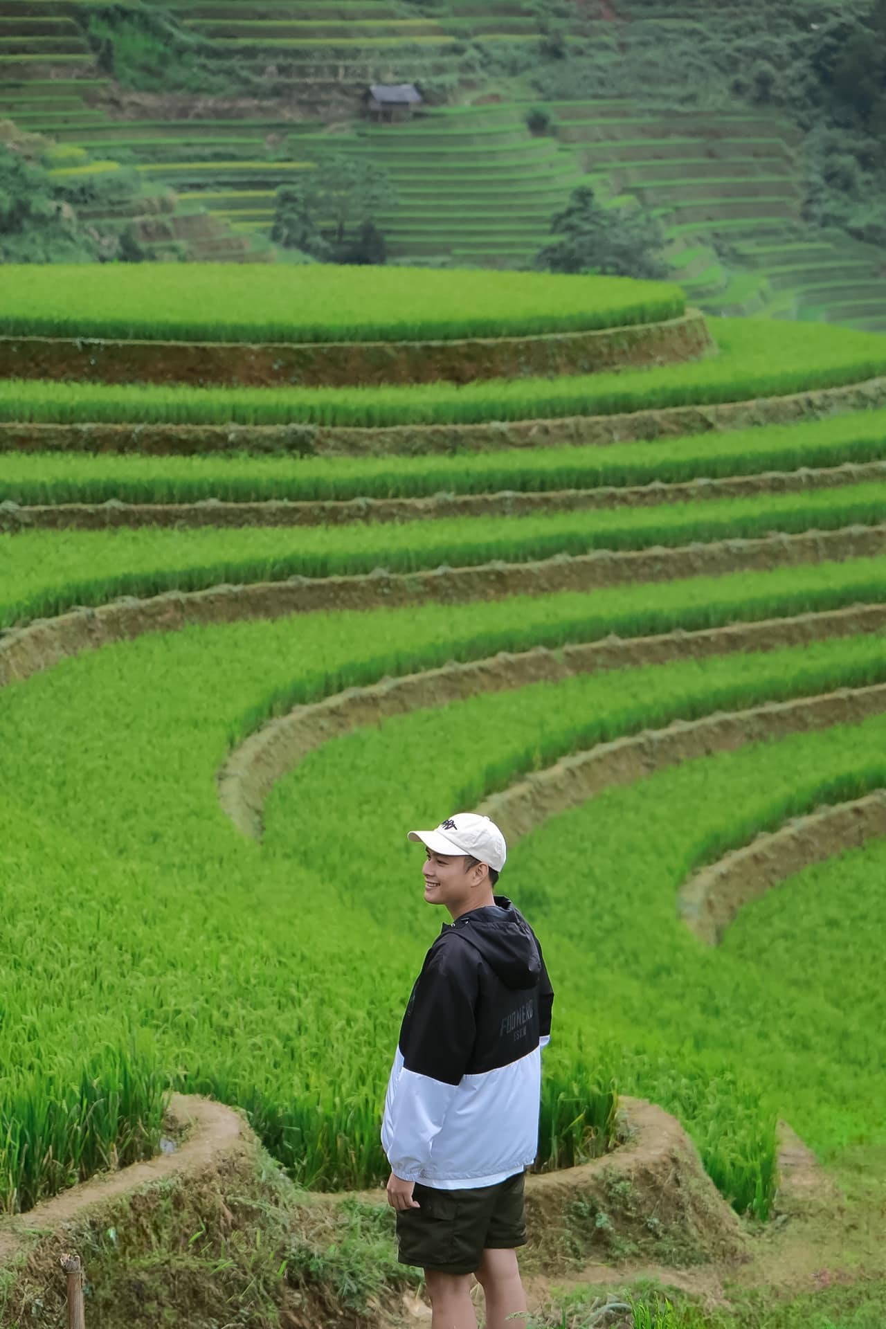 Bức tranh thiên nhiên trên ruộng bậc thang Mù Cang Chải Bức tranh thiên nhiên trên ruộng bậc thang Mù Cang Chải