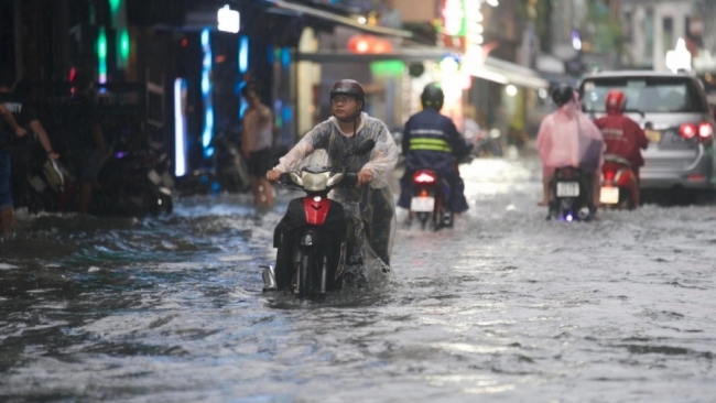 Thời tiết ngày 26/9: Mưa lớn ở khu vực Trung Bộ, Tây Nguyên và Nam Bộ