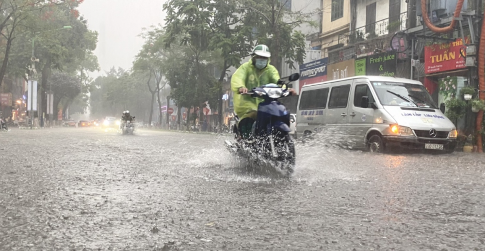 Thời tiết ngày 1/10: Nam Trung Bộ, Tây Nguyên và Nam Bộ có mưa dông