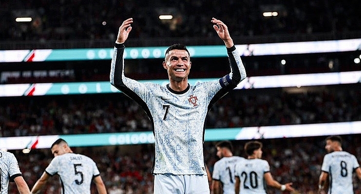 Ronaldo thúc giục Al Nassr ký hợp đồng với cựu sao Juventus