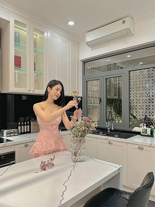 Cuộc sống của Diệp Lâm Anh sau khi ly hôn chồng thiếu gia Cuộc sống của Diệp Lâm Anh sau khi ly hôn chồng thiếu gia