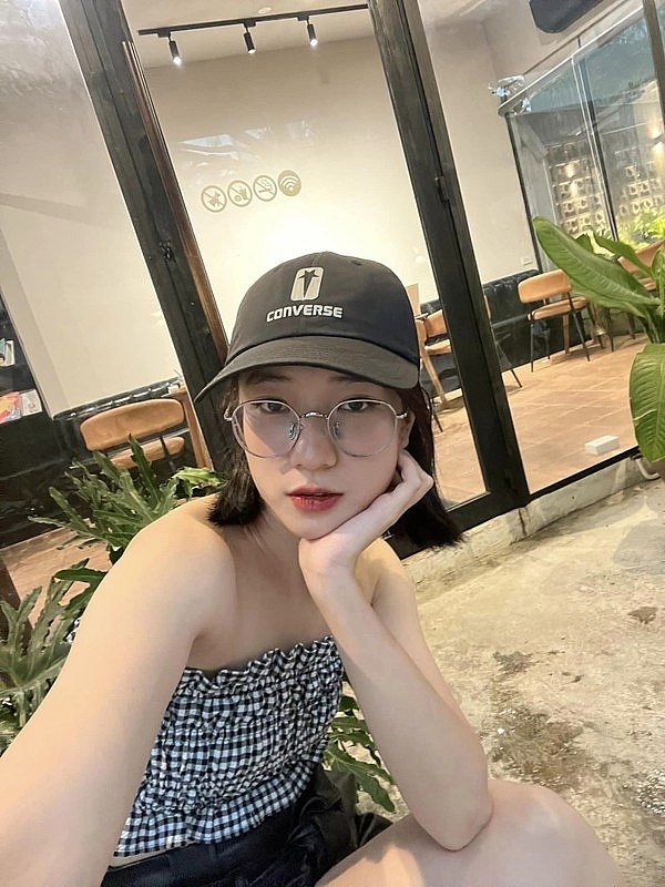 Vợ các rapper Việt nhan sắc không hề kém cạnh sao nữ Vbiz Vợ các rapper Việt nhan sắc không hề kém cạnh sao nữ Vbiz