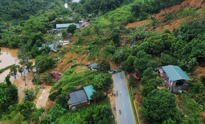 Lũ quét, sạt lở đất nghiêm trọng ở Hà Giang