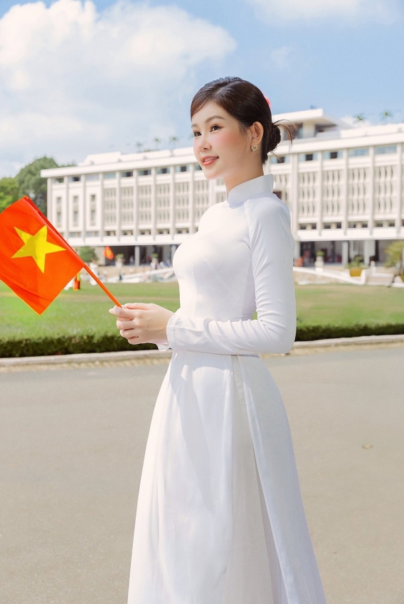 Hoa hậu Ngân Anh hào hứng hướng về đại lễ 2/9