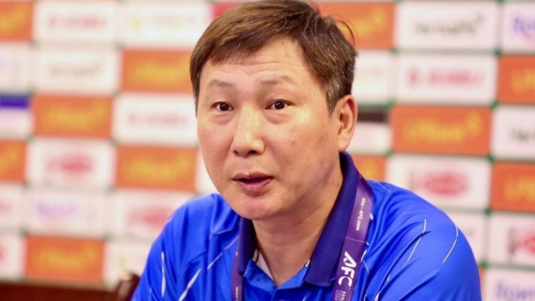 HLV Kim Sang Sik quyết thắng ở giải châu Á