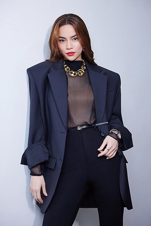Cuộc sống của Hồ Ngọc Hà ở tuổi 41