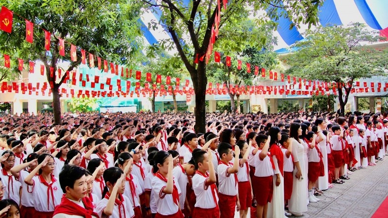 Trường Tiểu học Dịch Vọng A rộn ràng ngày khai giảng, mở ra hành trình mới cho thầy và trò