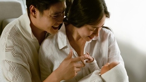 Ngô Thanh Vân mừng đầy tháng con gái đầu lòng