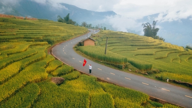 Du lịch Sapa – Y Tý mùa vàng trải nghiệm độc hành nơi Tây Bắc
