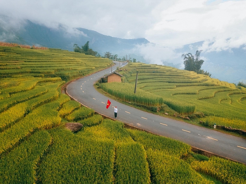 Du lịch Sapa – Y Tý mùa vàng trải nghiệm độc hành nơi Tây Bắc