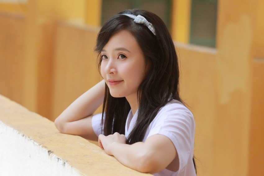 Midu bị soi nhan sắc 'càng ngày càng lạ'