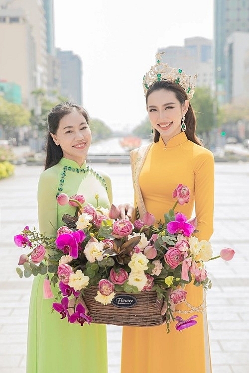 Hình ảnh thân thiết một thời của CEO Phạm Kim Dung và Thùy Tiên