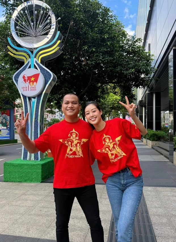 Hoa hậu Khánh Vân hạnh phúc viên mãn bên chồng doanh nhân hơn 17 tuổi