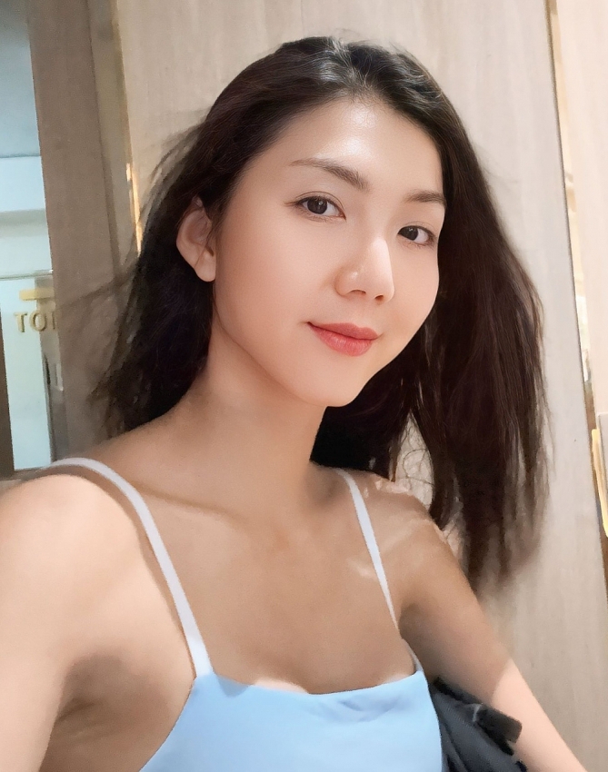 Ngọc Quyên gặp gỡ Minh Triệu, Võ Hoàng Yến khi về nước