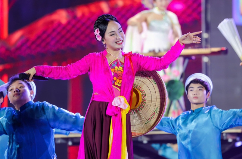 NSND Thu Huyền giữ chức Giám đốc Nhà hát Chèo Hà Nội