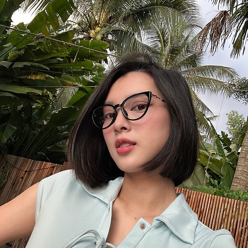 Quỳnh Lương lấy lại vóc dáng thần tốc, đẹp rạng ngời sau sinh Quỳnh Lương lấy lại vóc dáng thần tốc, đẹp rạng ngời sau sinh