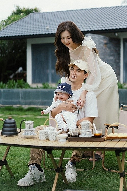 Ảnh cưới đẹp như mơ của Hồ Quang Hiếu và vợ kém 17 tuổi trước thềm hôn lễ
