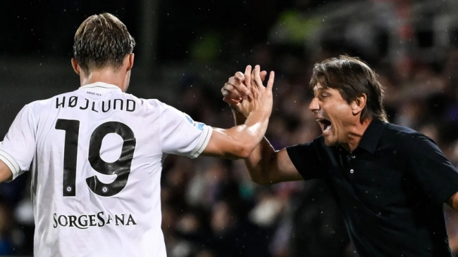 Hojlund ghi bàn khiến CĐV Man Utd cay đắng