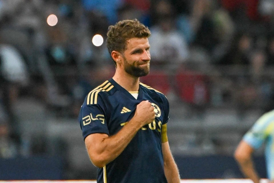 Messi thành ‘tội đồ’, Muller lập kỷ lục ở MLS