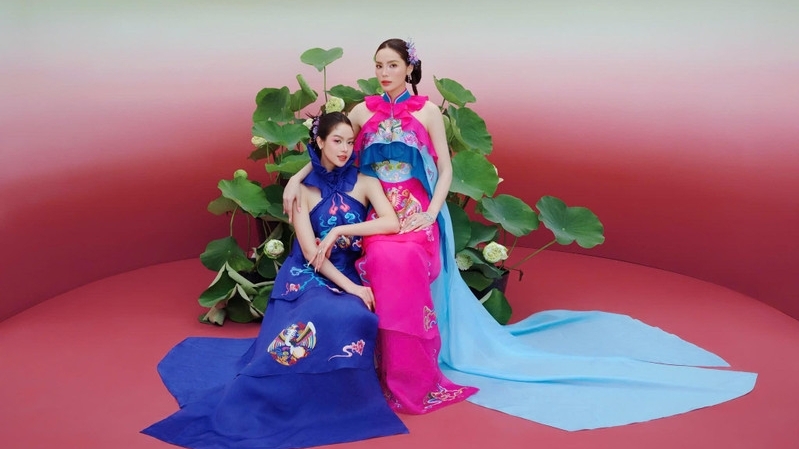 Thanh Thủy kiêu sa, sánh vai cùng Tiểu Vy trong bộ ảnh mang ý nghĩa đặc biệt