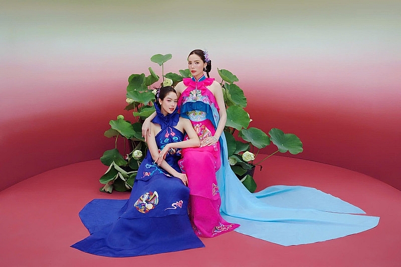 Thanh Thủy kiêu sa, sánh vai cùng Tiểu Vy trong bộ ảnh mang ý nghĩa đặc biệt