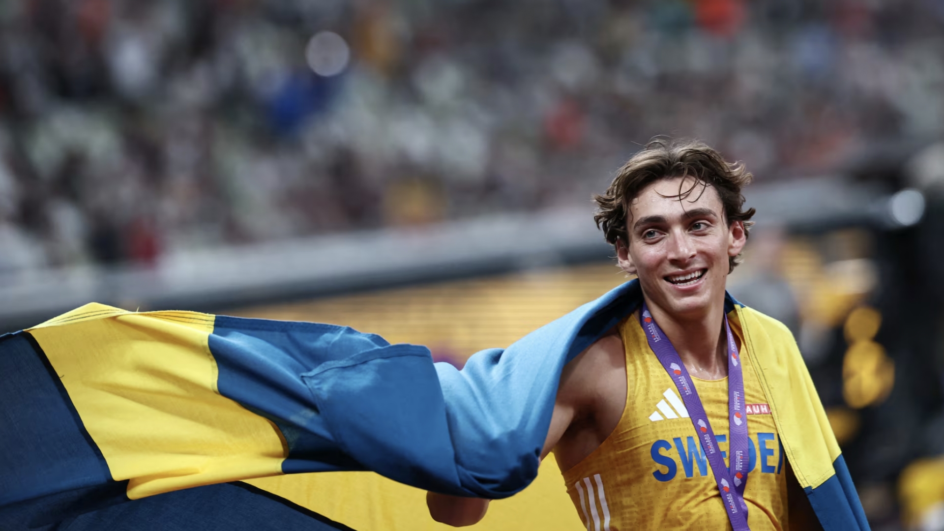 Duplantis lần thứ 14 phá kỷ lục thế giới nhảy sào