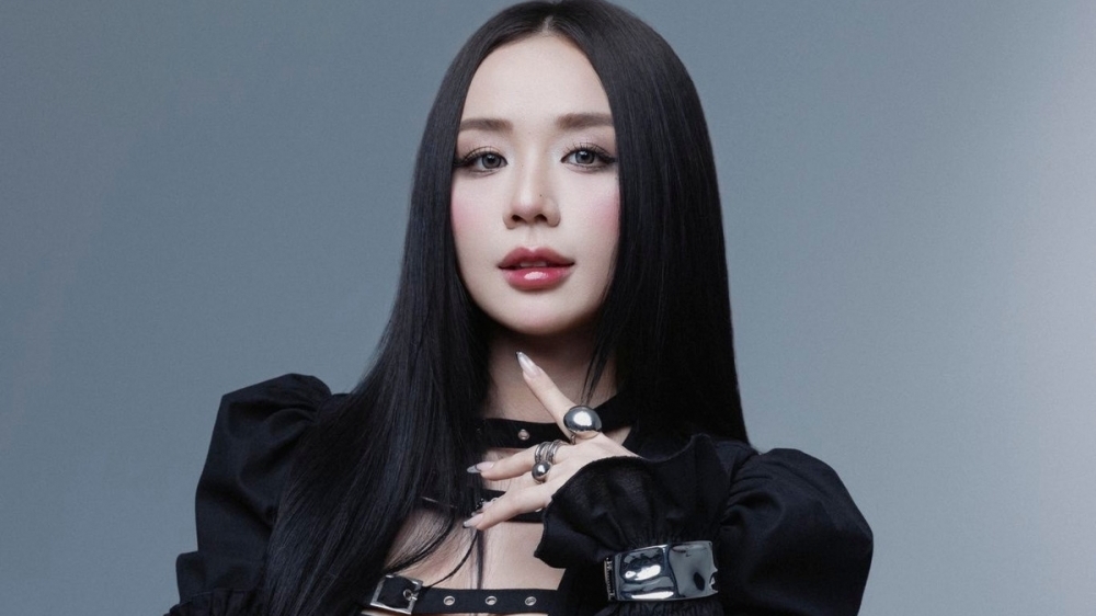 Cindy Lư hậu cưới Đạt G ngày càng gợi cảm