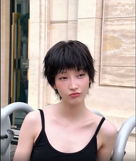 Em xinh Juky San giao diện ‘xinh gái tinh quái’ vừa ngọt ngào vừa cá tính