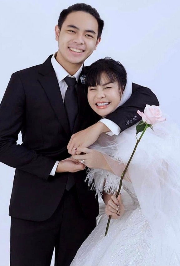 Con trai Thái Hòa - Cát Phượng gây chú ý khi đóng phim Tử chiến trên không