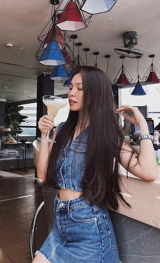 Hiền Thục mỹ nhân không tuổi Vbiz U45 vẫn trẻ trung khó tin