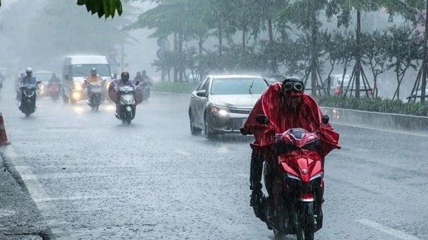 Bão Ragasa chuẩn bị gây mưa lớn cho khu vực Bắc Bộ, Thanh Hóa, có nơi trên 400mm