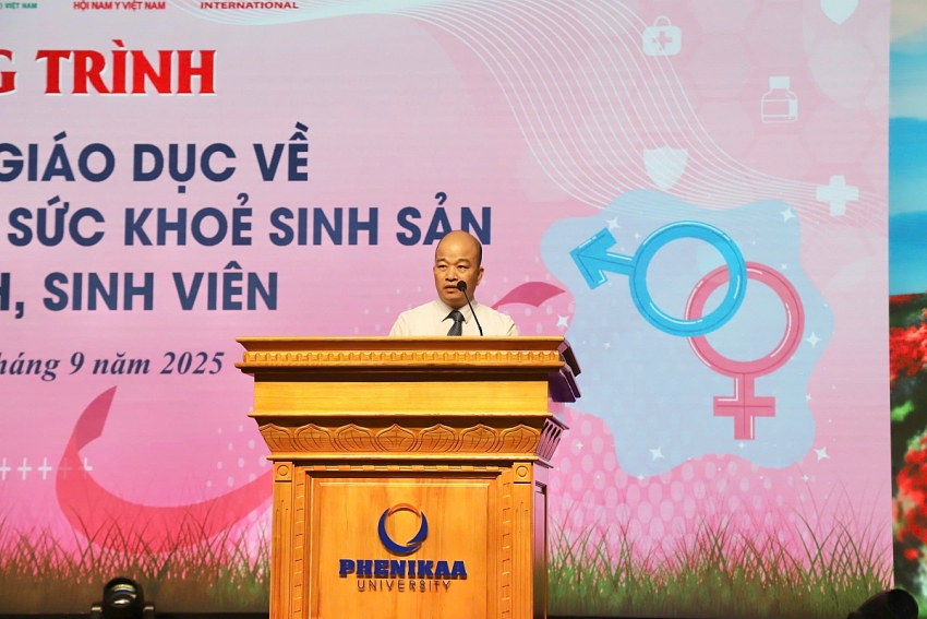 Sức khỏe sinh sản và tình dục an toàn: Hành trang trưởng thành của sinh viên Việt