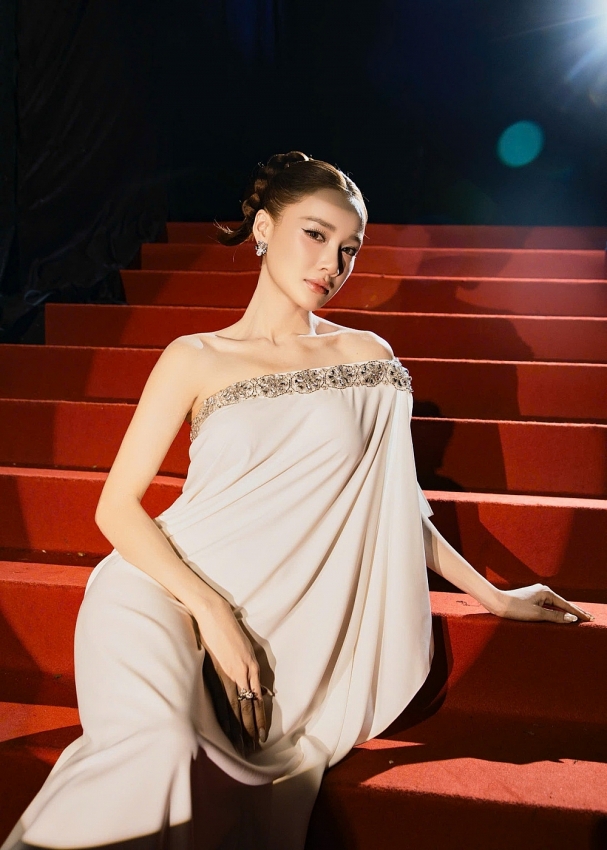 Trường Giang khoe Nhã Phương mang bầu lần 3