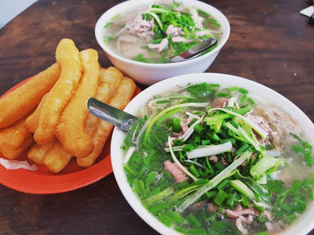 Food tour mùa thu Hà Nội ăn gì để "say" hương vị Thủ đô?