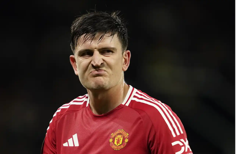 Khó khăn bủa vây Man United
