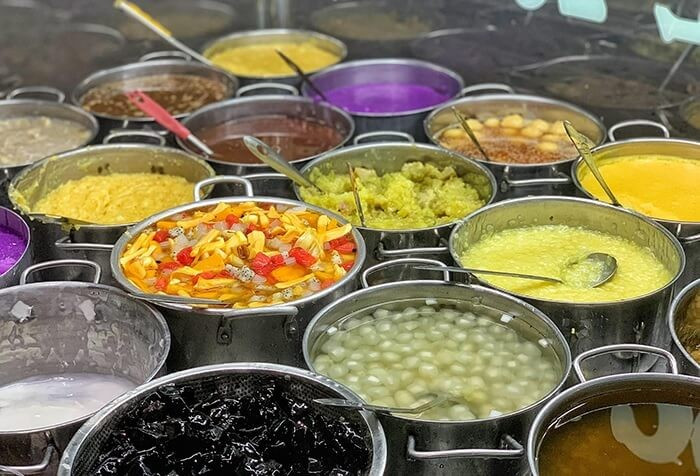 Food tour mùa thu ở Huế ăn gì cho trọn vẹn tinh hoa ẩm thực?