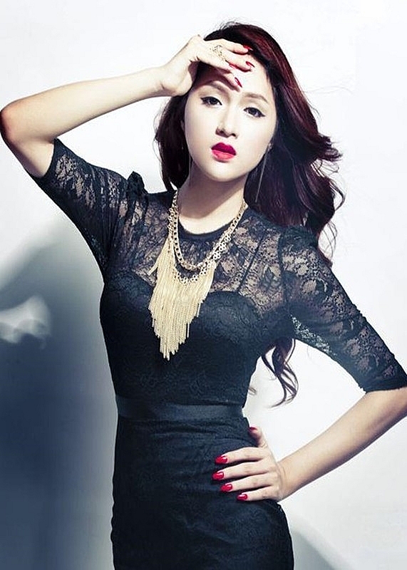 Hương Giang Idol ‘lột xác’ sau nhiều năm vào showbiz
