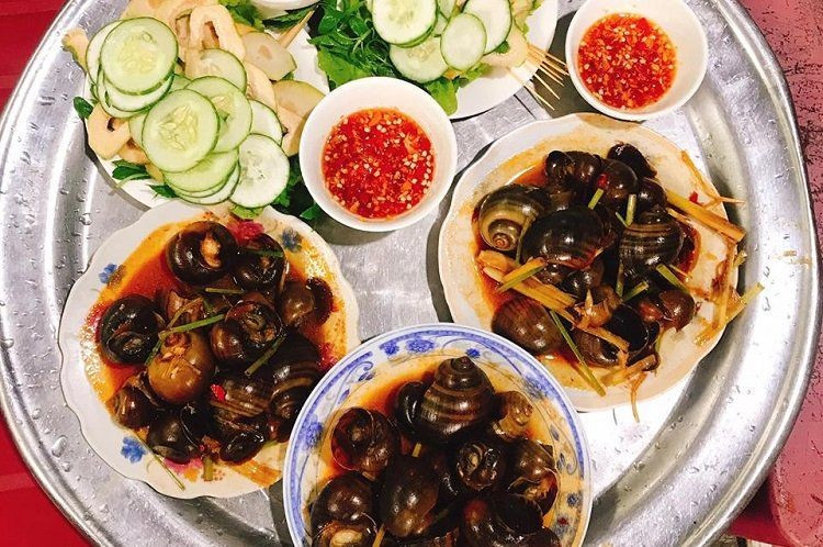 Food tour mùa thu ở Huế ăn gì cho trọn vẹn tinh hoa ẩm thực?
