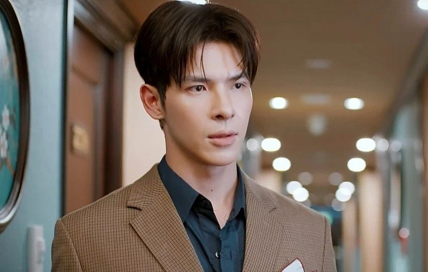 Đời thực của ‘tổng tài’ trong phim Gió ngang khoảng trời xanh