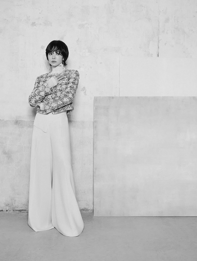 Song Hye Kyo tạo nên cơn sốt với mái tóc cực ngắn, nhan sắc ngày càng thăng hạng
