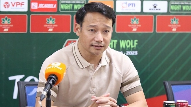 HLV Vũ Hồng Việt nói lời bất ngờ về trận thua Công an Hà Nội